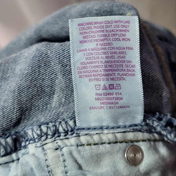 No Boundaries Juniors High-Waisted Distressed Stone Wash Jean Shorts Size 11 🐈 - Picture 11 of 12